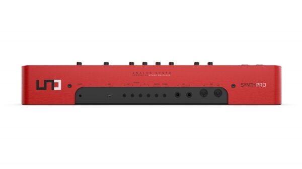 IK Multimedia UNO Synth Pro