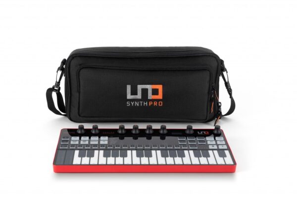 IK Multimedia UNO Synth