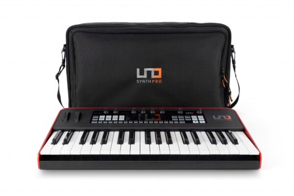 IK Multimedia UNO Synth Pro