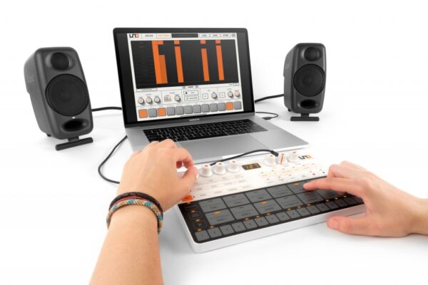 IK Multimedia UNO Drum